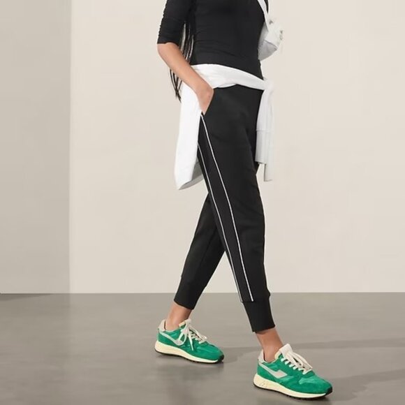 ATHLETA Venice Track Stripe Jogger Pant Sz XS Black w/White NEW w/o Tag #854423 - Picture 3 of 11